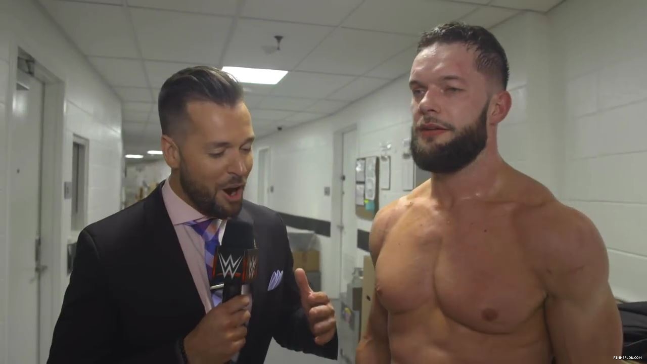 Finn_Balor_is_one_step_closer_to_reclaiming_the_Universal_Title__Raw_Exclusive2C_May_72C_2018_mp4_000001421.jpg