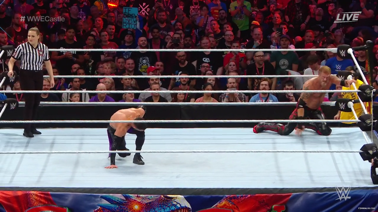 WWE_Clash_At_The_Castle_2022_720p_WEB_h264-HEEL_mp4_006619130.png