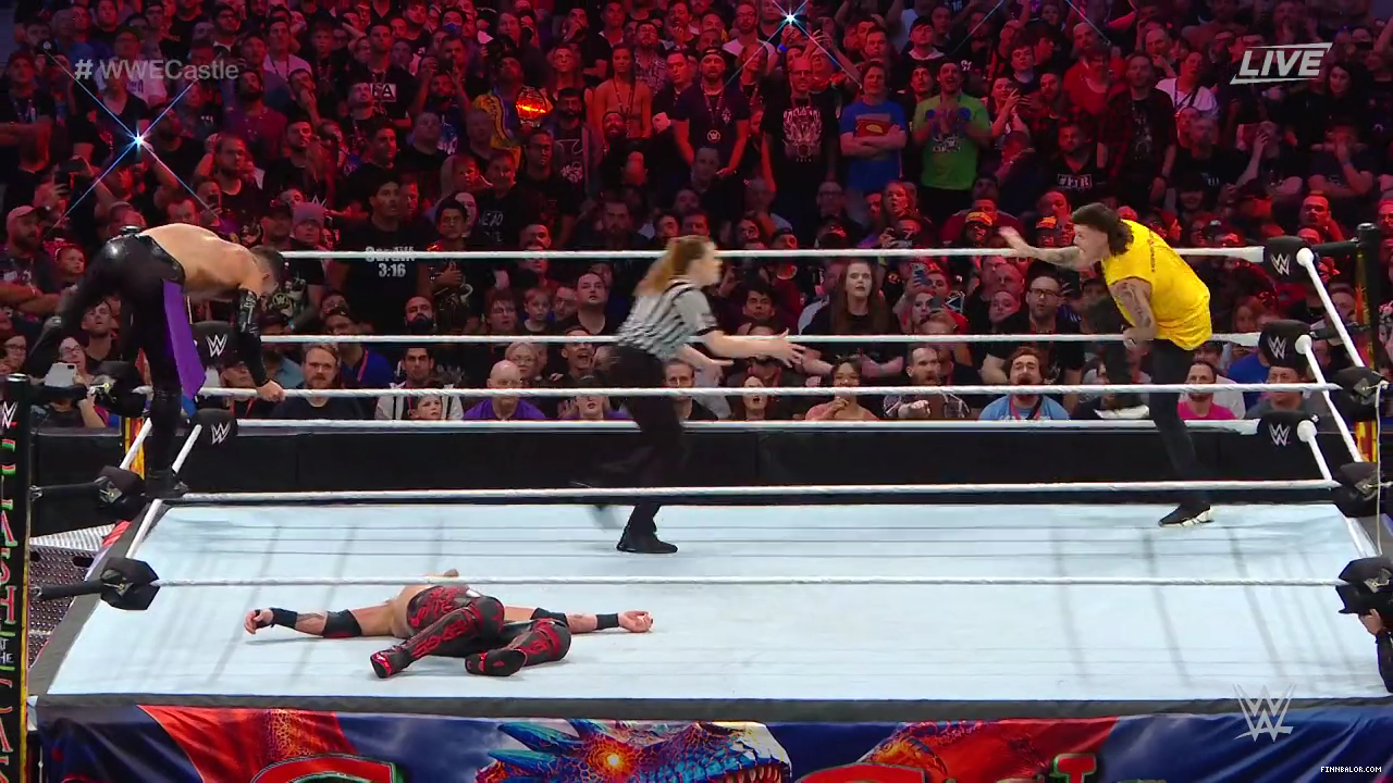 WWE_Clash_At_The_Castle_2022_720p_WEB_h264-HEEL_mp4_006640911.png