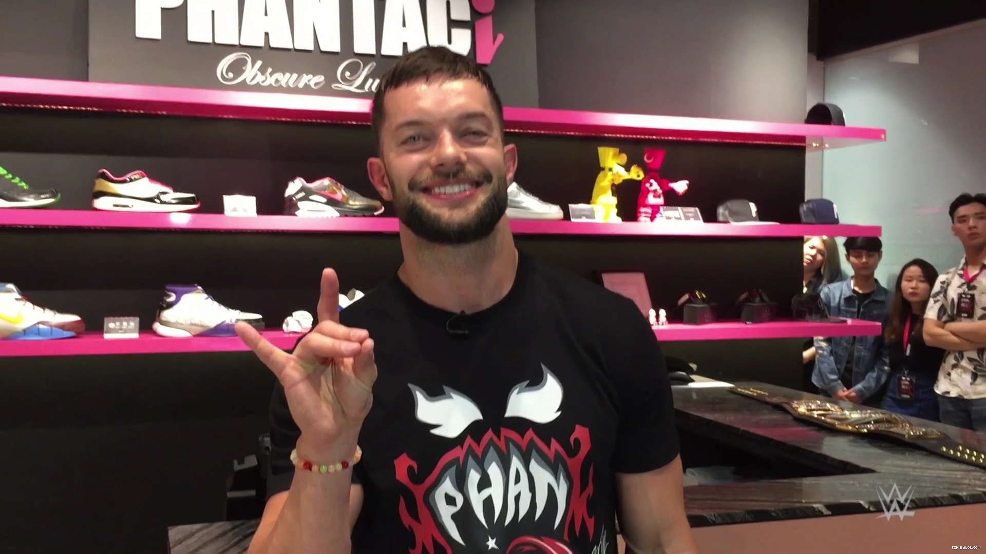 _Wenhou__from_Singapore_with_Finn_Balor_mp40116.jpg
